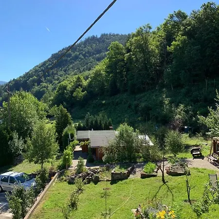 Rustique, 3pieces, Jusqu'a 6 Personnes