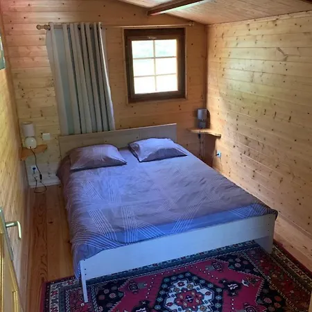Rustique 3 Pieces 6 Personnes Chalet Urbes